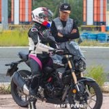  Honda CB300R 