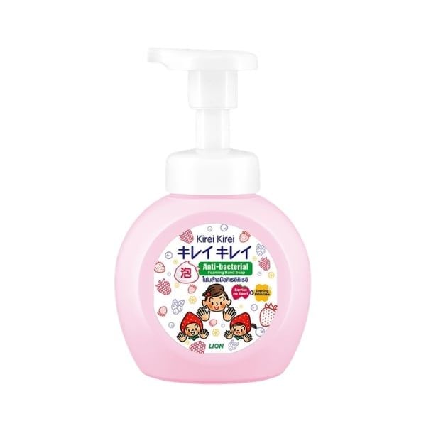  LION- Bọt rửa tay hương hoa anh thảo 250ml 
