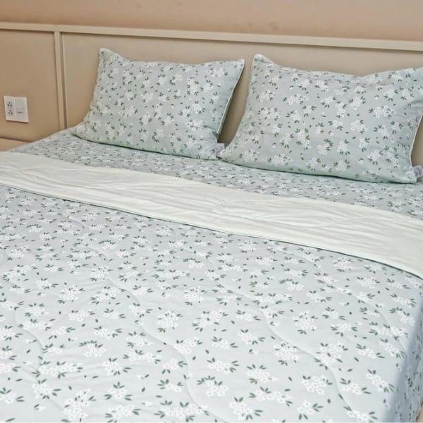  KAIYO- Chăn lạnh họa tiết hoa nền xanh 2m x 2m2 