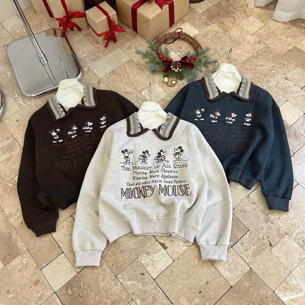  Áo Nỉ chuột thêu cổ bẻ QC C63 