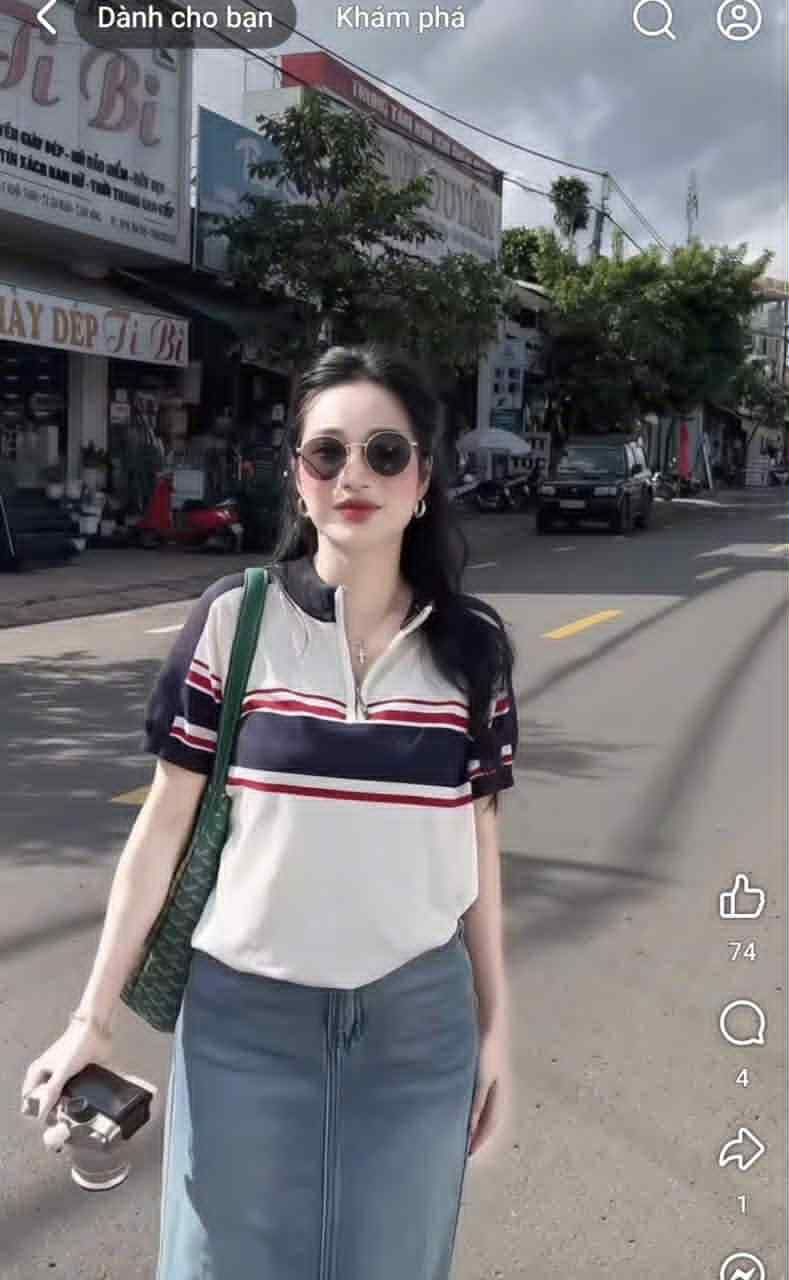  Áo len kẻ ngang khóa C33 