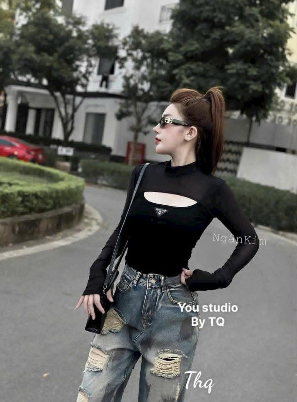  Áo dài tay khoét ngực tam giác A140 