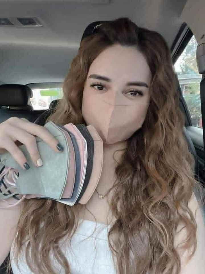  set 100 Khẩu Trang Màu T100 