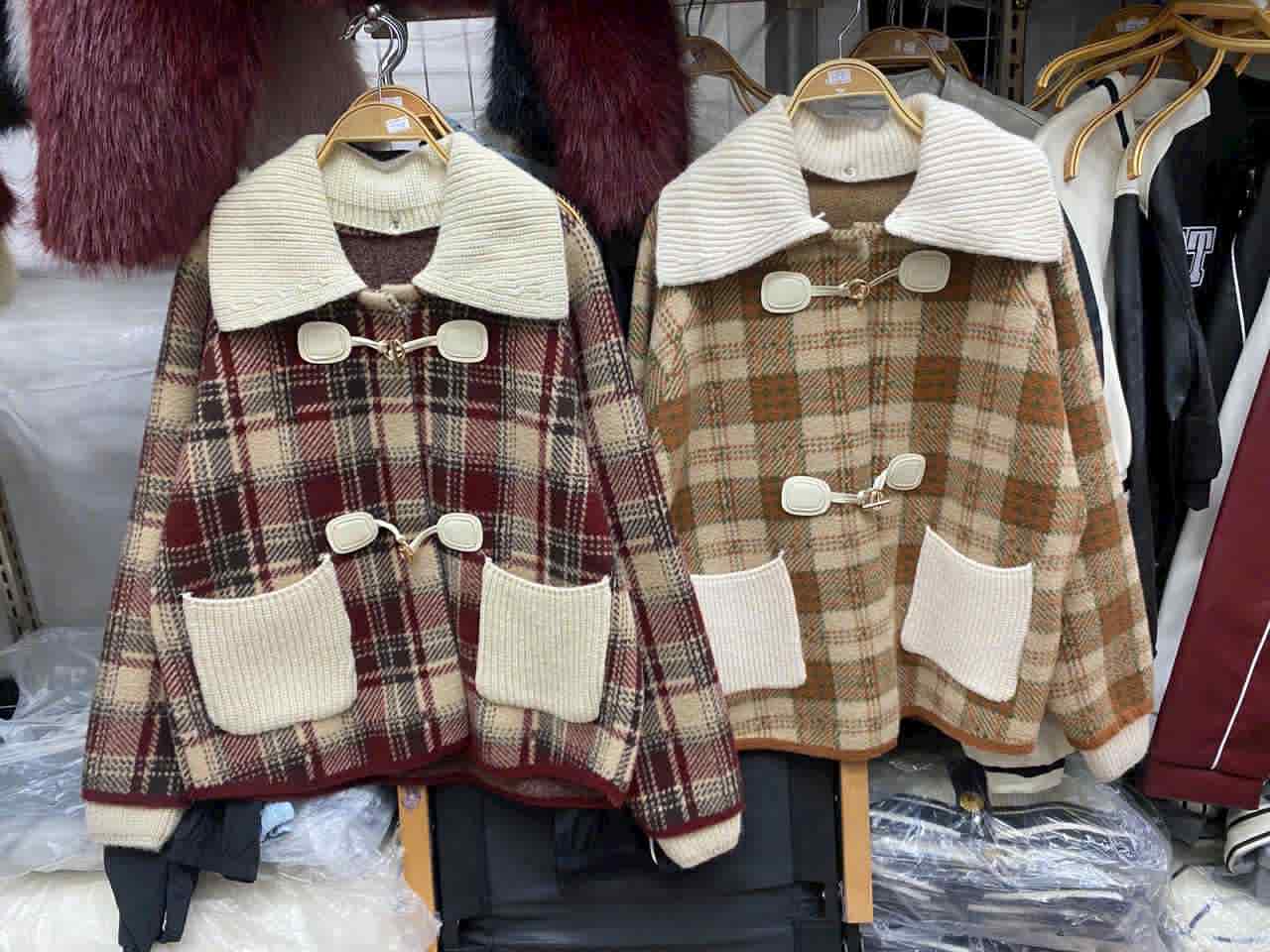  Len dạ kẻ khuy sừng A93 