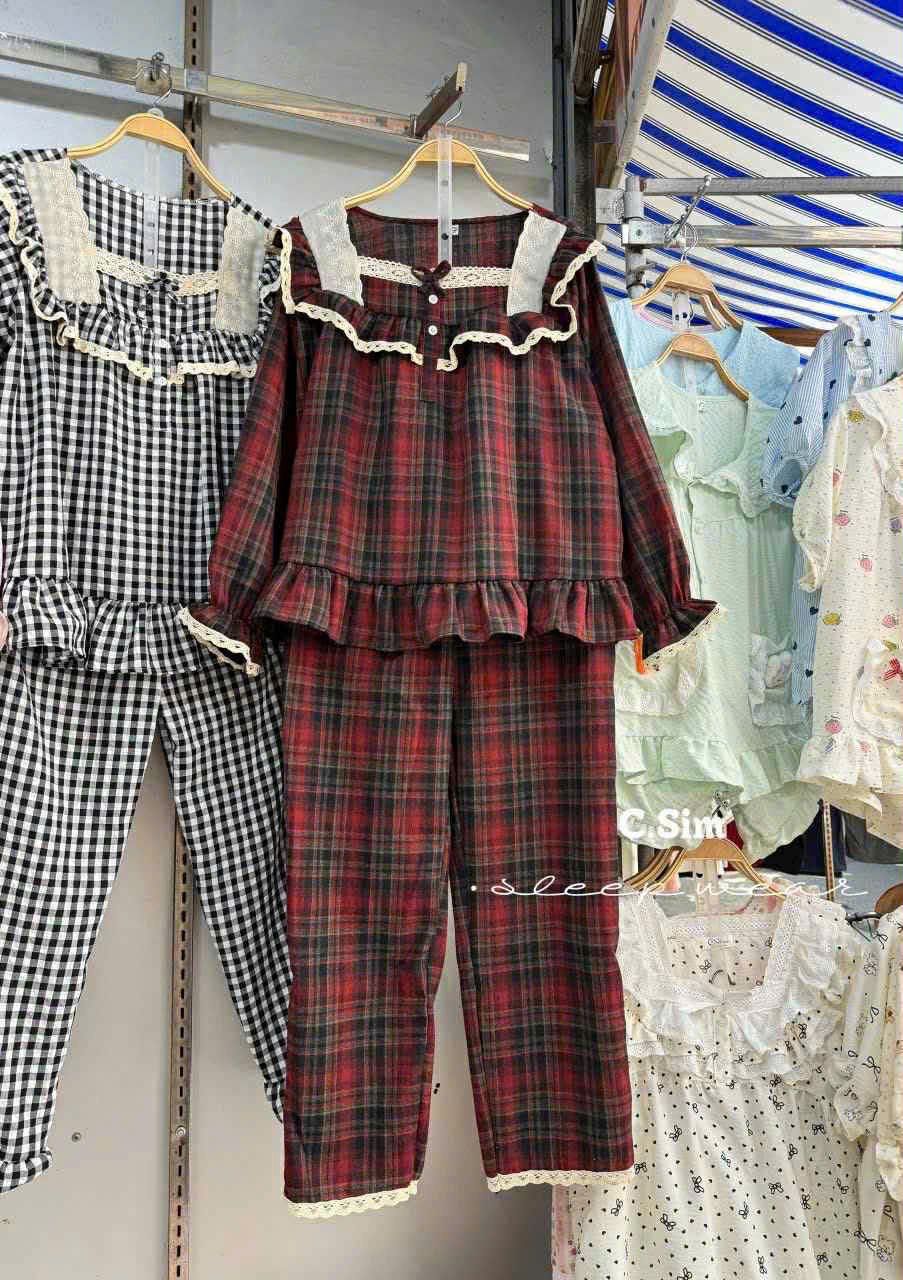  Bộ kẻ đỏ viền ren B31 