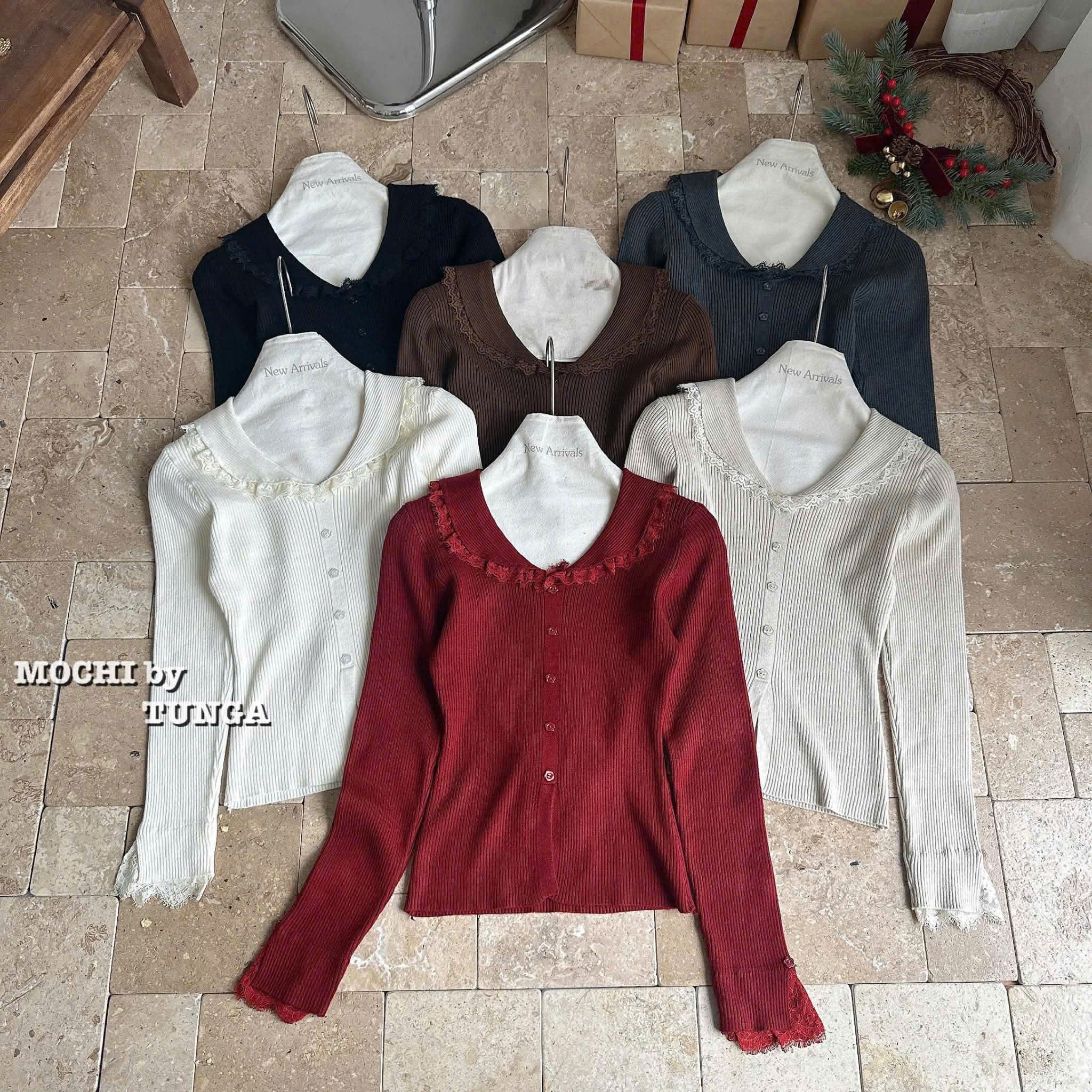  Len cổ sen viền ren E68 