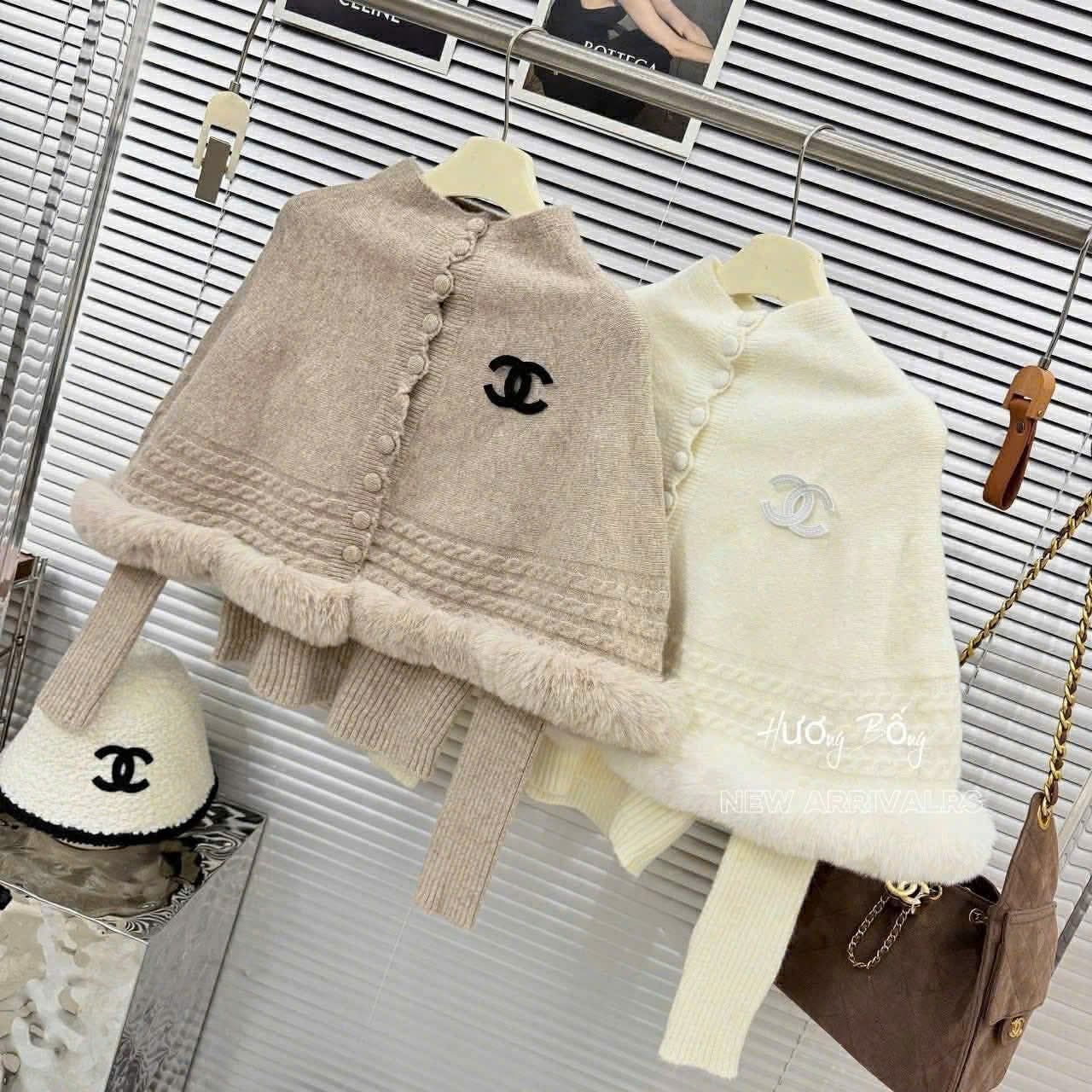  Set áo choàng chanel viền lông C125 