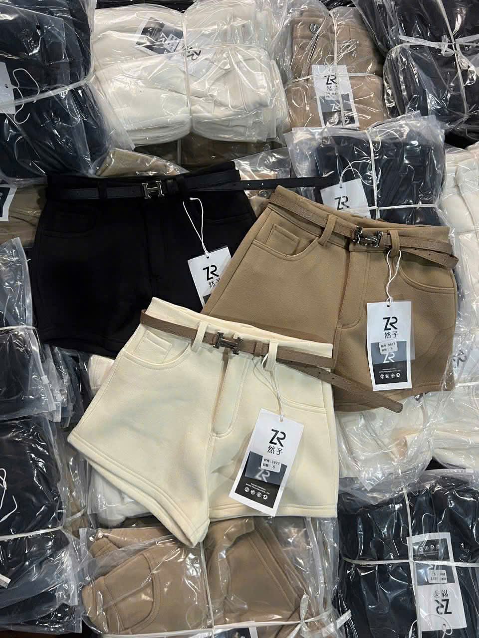  Quần soc QC kem thắt lưng H Q149 