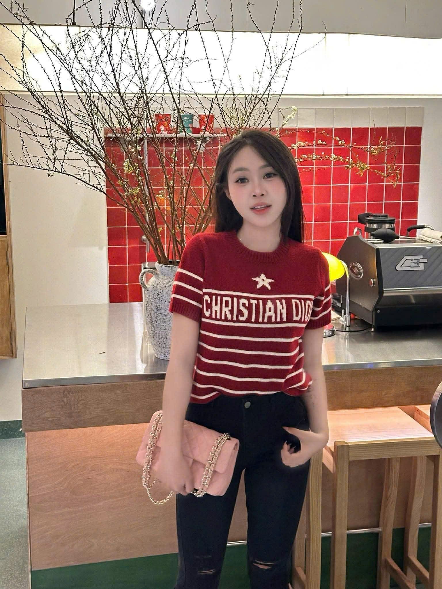  Lên dior cộc đỏ A20 