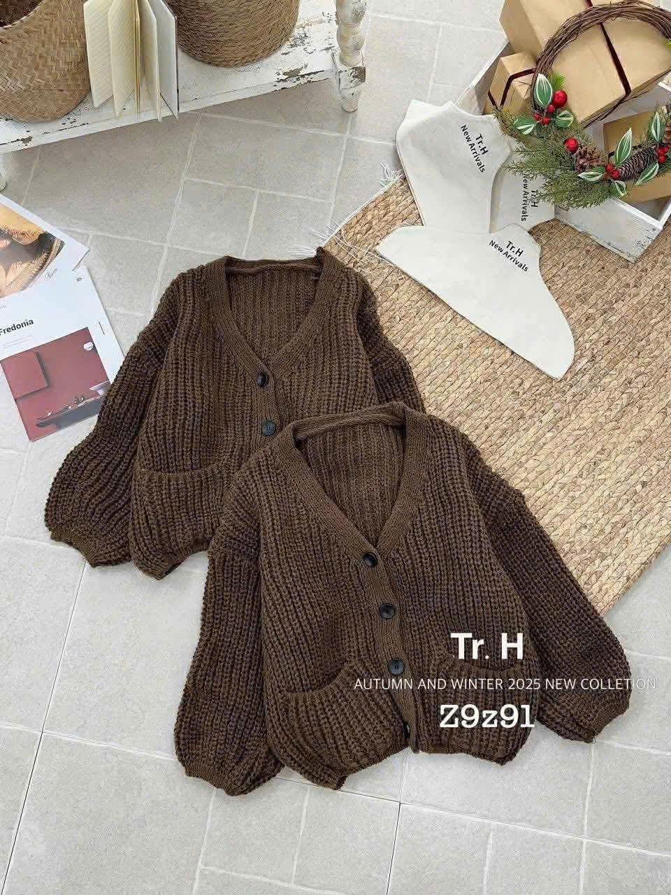  Cadigan len nâu A24 