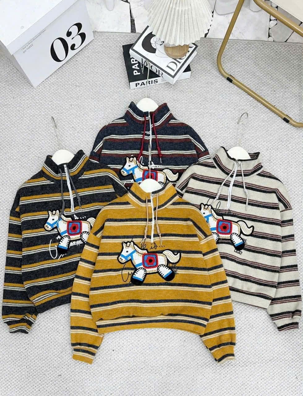  Áo ngựa kẻ cổ khóa A27 