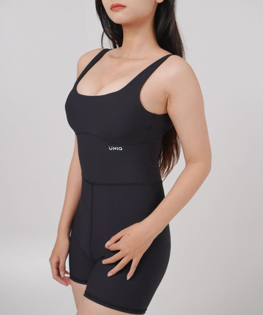 Jumpsuit Đùi Gym Yoga Nữ UNIQ Khoét Lưng Khuy Trang Trí