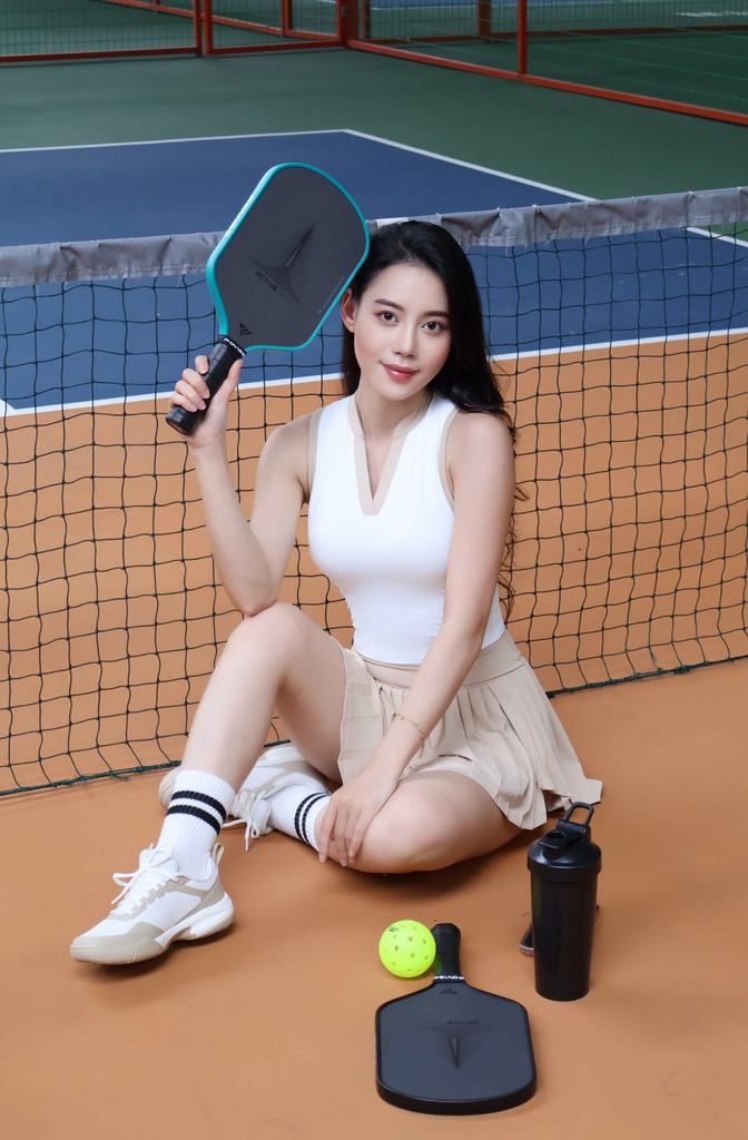 Set Đồ Thể Thao Nữ Tennis Pickleball Áo Cổ V Phối Viền Kèm Chân Váy Quần Xếp Ly