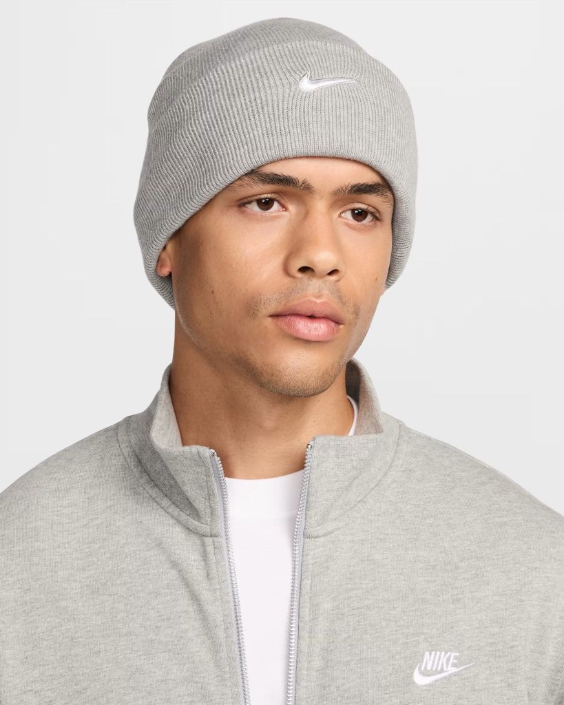 Mũ Nike Peak Swoosh Beanie