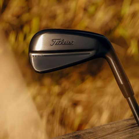 561RBSS5WA Bộ Irons Titleist T250 4G RH AMT BLK S 5W A