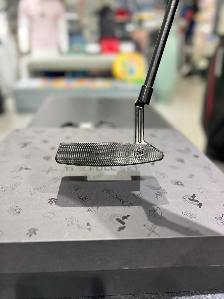 Đầu gậy Putter Itobori Straight Flush Black Boron