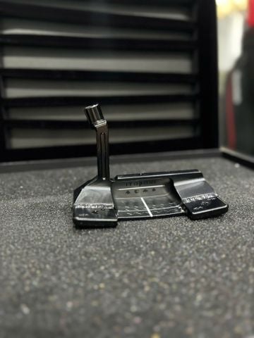 Đầu gậy Putter Itobori Straight Flush Black Boron