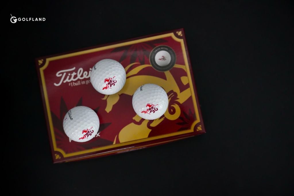 T2029S Bóng Titleist PRO V1 Tết 2026 LMT (Hộp)