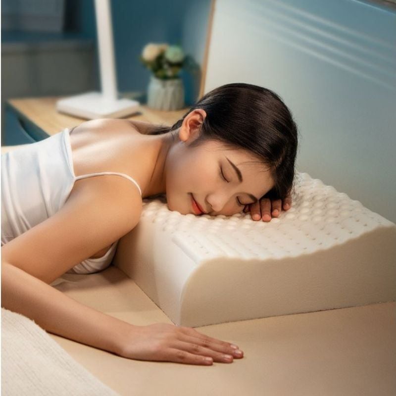 The CozySilky Bananue | Gối ngủ cao su non Thái Lan công thái học cao cấp, ngủ ngon ngủ sâu, giảm đau nhức cổ vai gáy chuẩn y khoa