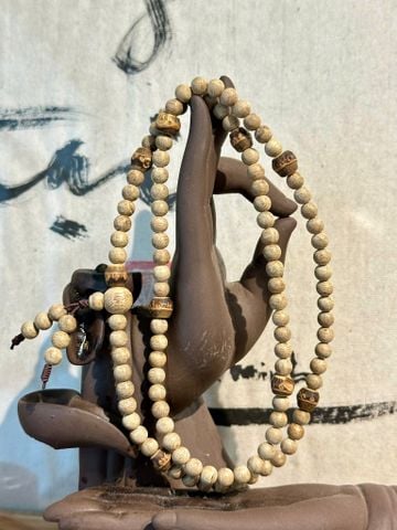 Vòng trầm Niệm Ân Đức Phật (6 ly)