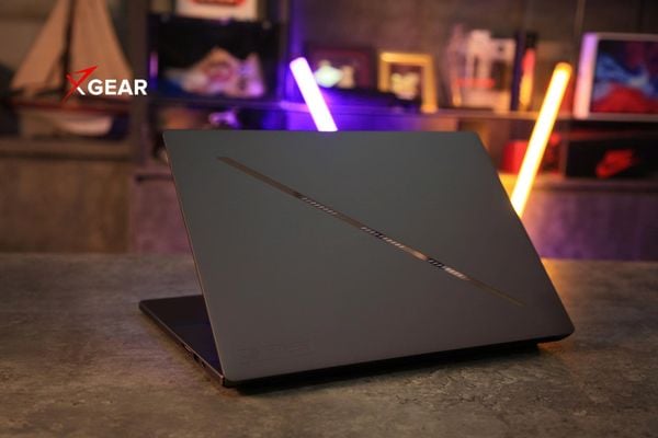 Laptop Gaming Asus ROG Zephyrus G16 GU606AR-TB027W (Core Ultra 9 386H | RTX 5070Ti | 32GB | 1TB | 16 inch 2.5K OLED)