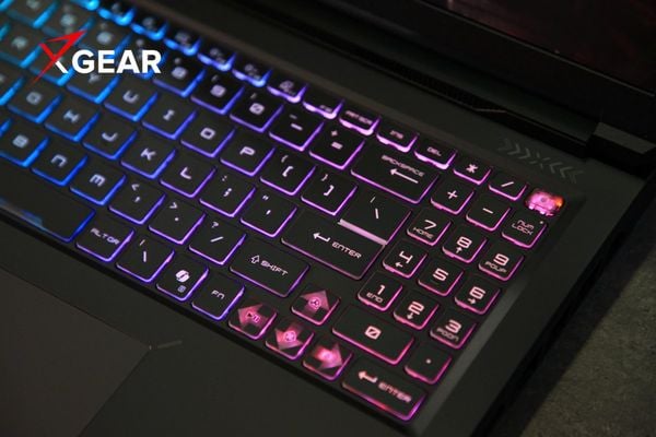 Laptop Gaming MSI Crosshair 16 HX E14WEK 076VN (Core i9-14900HX | RTX 5050 | 32GB | 1TB SSD | QHD+)