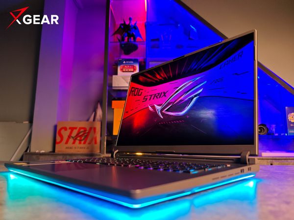 Laptop Gaming Asus ROG Strix G18 G815LP-S9102W