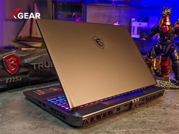 Laptop Gaming MSI Vector 16 HX AI A2XWJG 470VN (Ultra 9 | RTX 5090 | 32GB | 1TB | QHD)