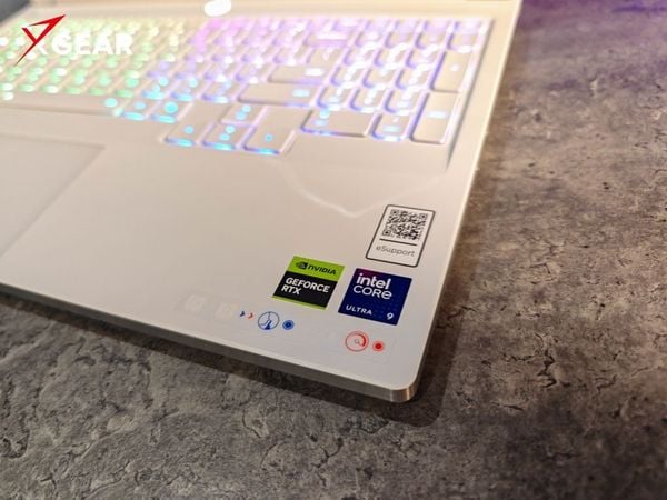 Laptop Gaming LENOVO Legion 7 16IAX10 83KY001VVN