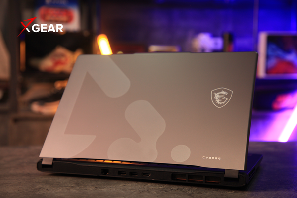 Laptop Gaming MSI Cyborg 15 C13WEO 417VN (i7 13620H | 16GB | 512GB | RTX 5050 | 15.6 FHD 144Hz)