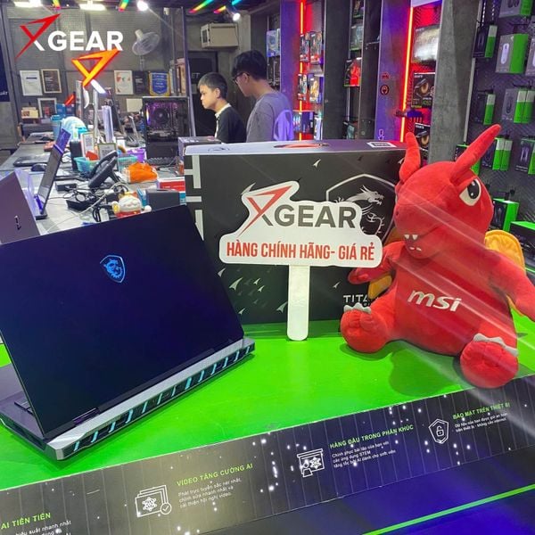 Laptop Gaming MSI Titan 18 HX A2WJ 1200VN (Ultra 9 290HX Plus | RTX 5090 | 96GB | 2TB | UHD)