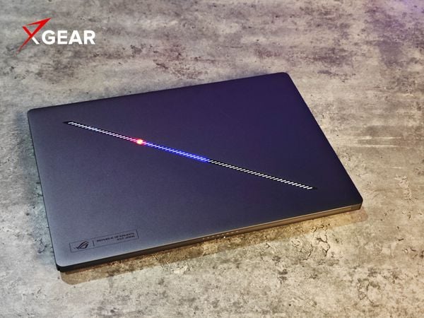 Laptop Gaming Asus ROG Zephyrus G14 GA403WW-QS098WS