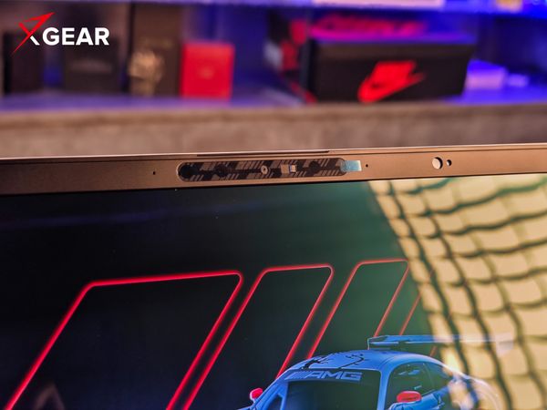 Laptop MSI Prestige 16 AI+ Mercedes AMG B2VMG 088VN