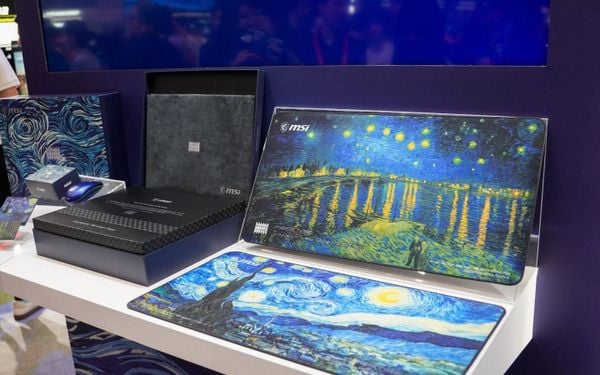Laptop MSI Prestige 14 Flip AI+ Vincent Van Gogh Edition The Starry Night - 295VN (Ultra X9 378H | Intel Arc B390 | 32GB | 1TB | 14 inch FHD+ OLED)