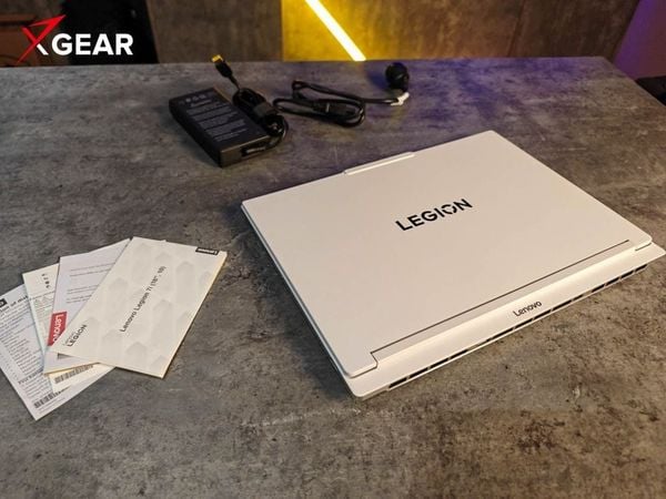Laptop Gaming LENOVO Legion 7 16IAX10 83KY001VVN