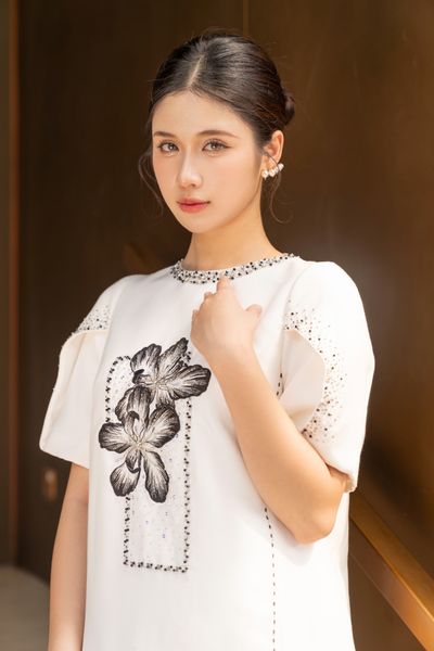  Đầm Eirian 