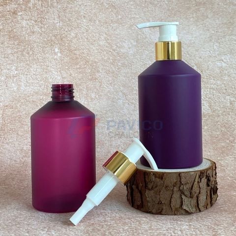 Chai nhựa Pet 500ml 750ml đựng sữa tắm màu tím mờ nắp vòi nhấn mạ vàng