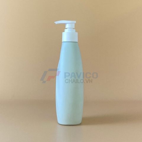 Chai nhựa HDPE 500ml 700ml đựng lotion màu xanh mint nắp vòi xịt
