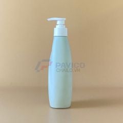 Chai nhựa HDPE 500ml 700ml đựng lotion màu xanh mint nắp vòi xịt