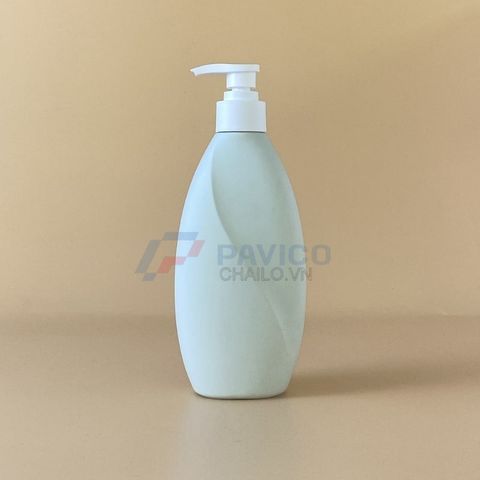 Chai nhựa HDPE 500ml 700ml đựng lotion màu xanh mint nắp vòi xịt