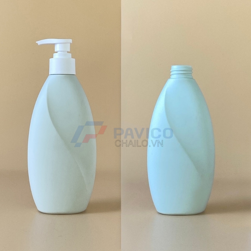 Chai nhựa HDPE 500ml 700ml đựng lotion màu xanh mint nắp vòi xịt