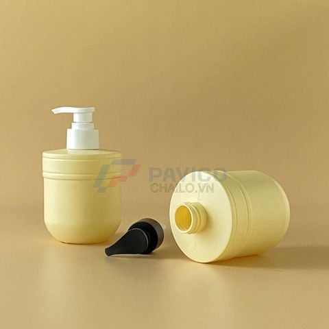 Chai nhựa Pet 250ml 400ml đựng sữa tắm màu kem nắp vòi nhấn