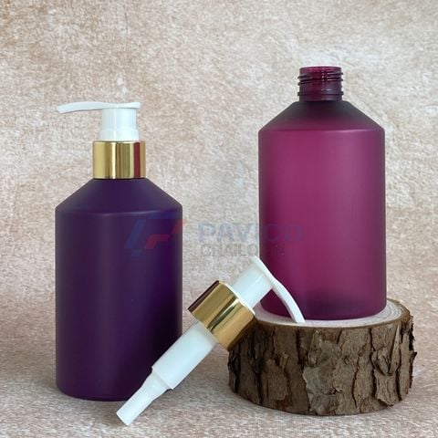 Chai nhựa Pet 500ml 750ml đựng sữa tắm màu tím mờ nắp vòi nhấn mạ vàng