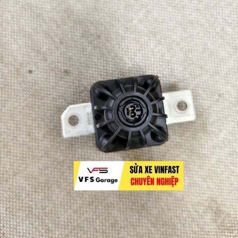  Thay Cầu Chì Pyro Pin Xe Điện VinFast 