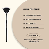 Cọ trang điểm tạo khối hình quạt STUDIO17 SMALL FAN BRUSH 463