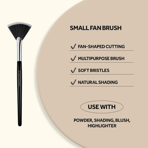 Cọ trang điểm tạo khối hình quạt STUDIO17 SMALL FAN BRUSH 463