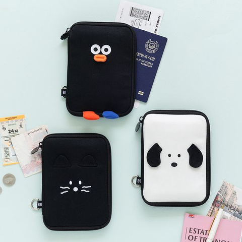 Ví đựng hộ chiếu Brunch Brother Passport Pouch – Gọn gàng, tiện lợi và siêu dễ thương