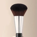 Cọ tạo khối cằm STUDIO17 CHIN SHADING BRUSH 492