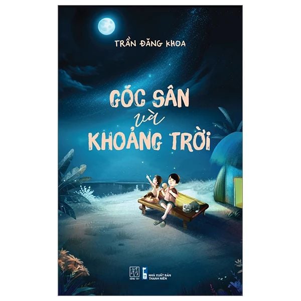 Góc Sân Và Khoảng Trời - Đông Tây