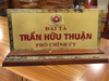  Quà tặng Biển Chức Danh bằng đồng mạ vàng 24K kích thước dài 28 x 6cm 